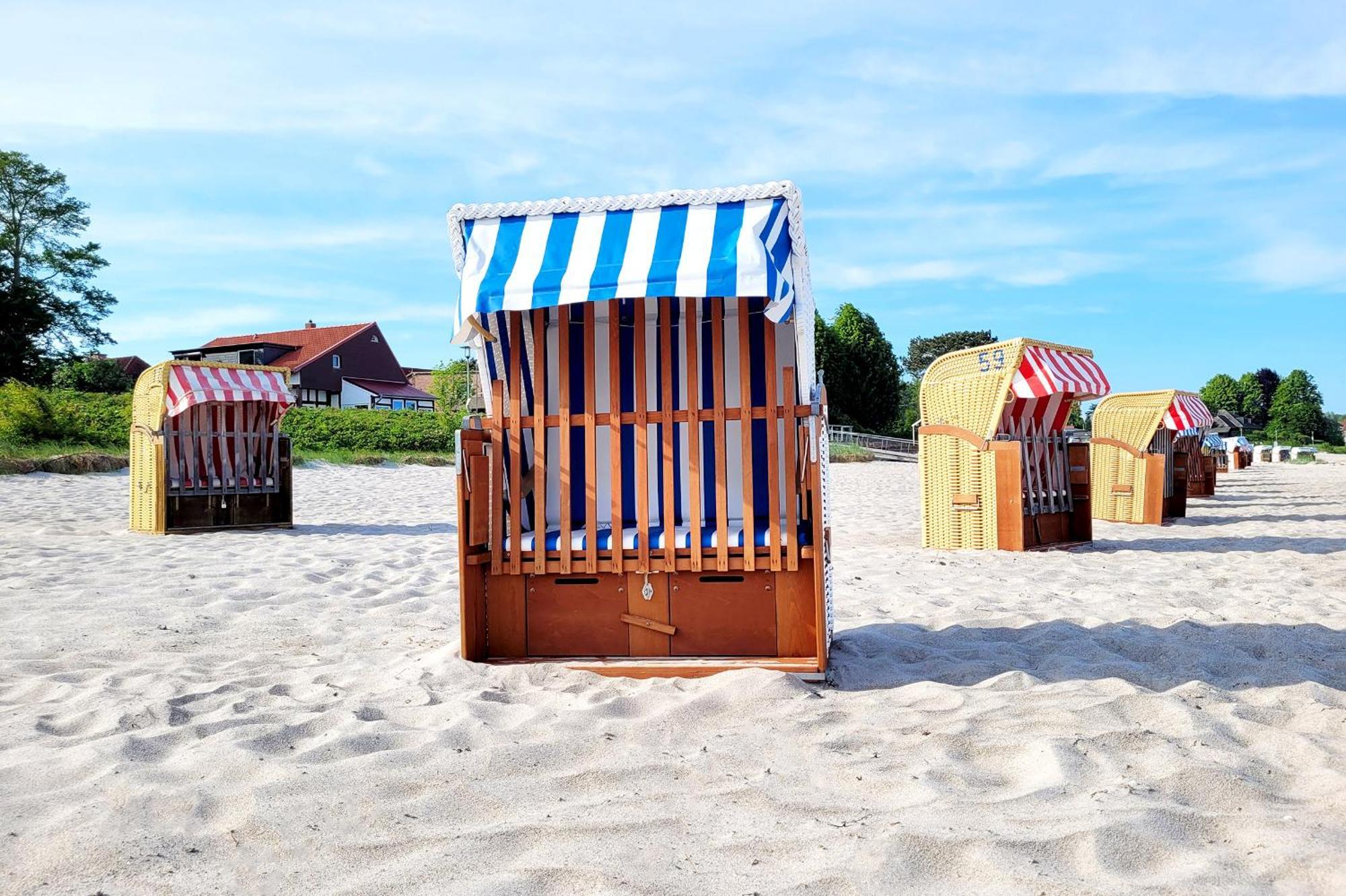 Gemuetliche & Moderne Ferienwohnung - Nur 7 Gehminuten Vom Strand Entfernt, Inklusive Parkplatz Und Gartenzugang ชาร์บอยท์ซ ภายนอก รูปภาพ