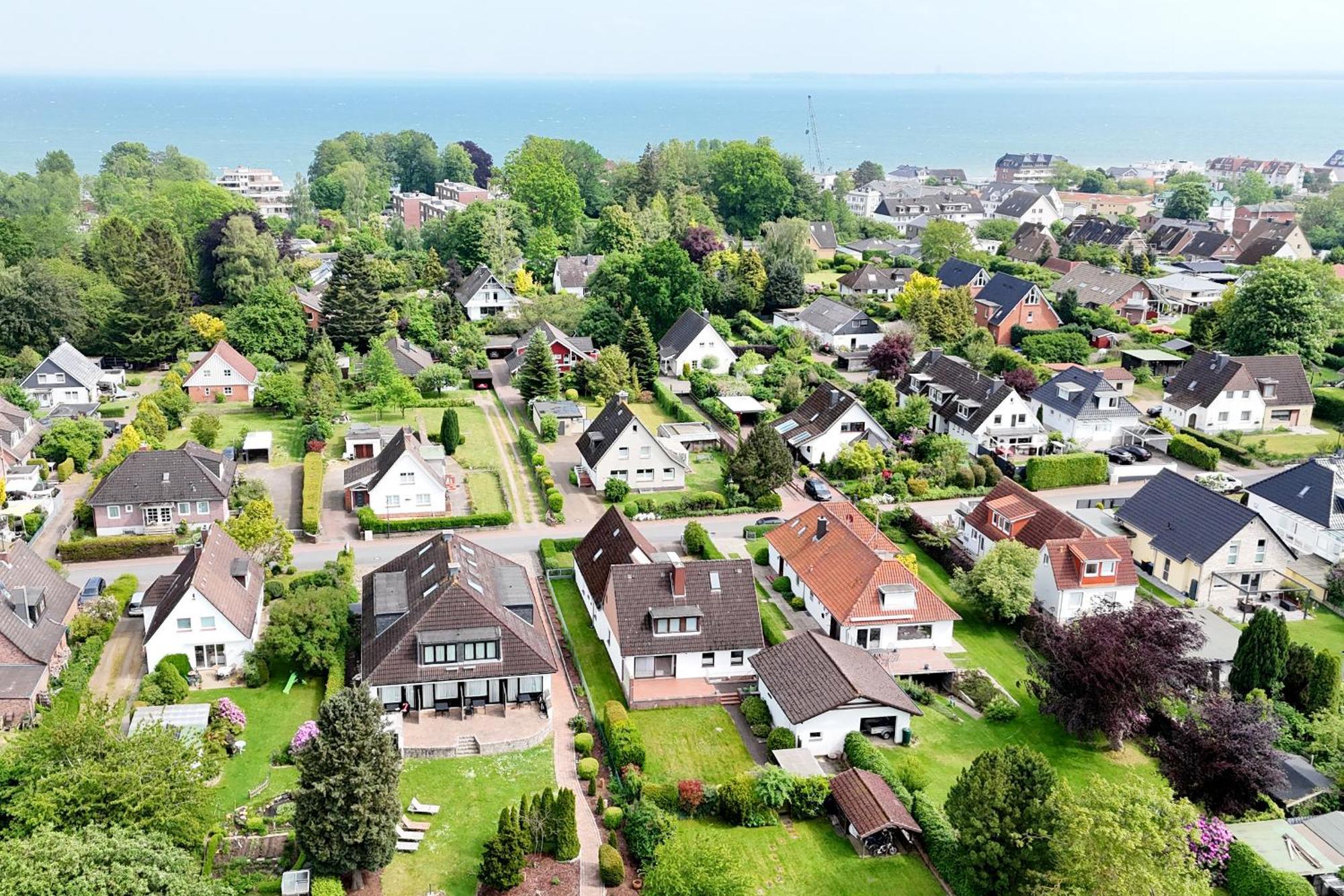 Gemuetliche & Moderne Ferienwohnung - Nur 7 Gehminuten Vom Strand Entfernt, Inklusive Parkplatz Und Gartenzugang ชาร์บอยท์ซ ภายนอก รูปภาพ
